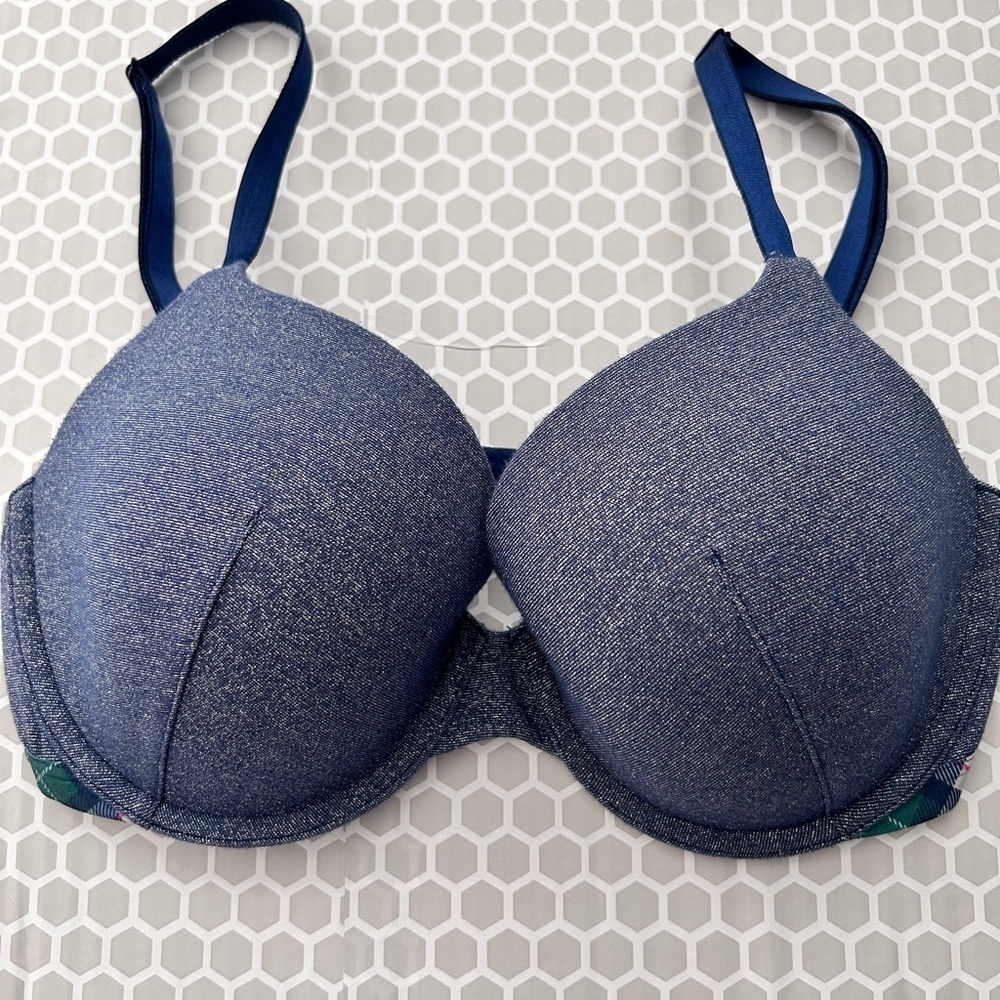 Victoria's Secret Navy Blue & Silver Padded Underwire Bra.     Size 32DD
